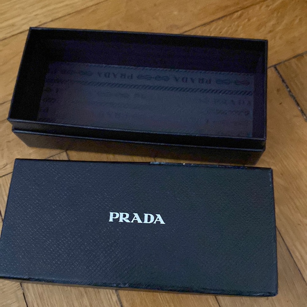 Prada Box With Certificate Authenticity Fr Yr Pra… - image 1